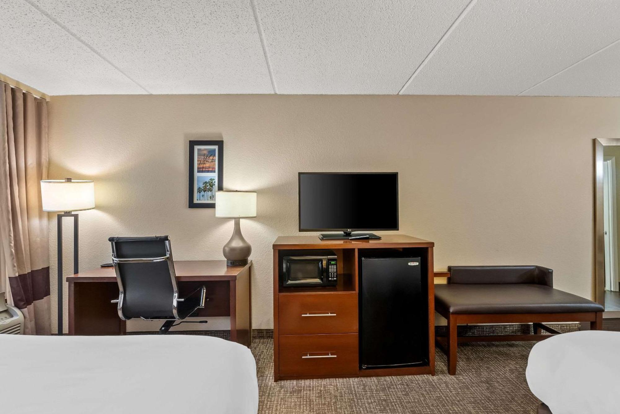 Hotel Comfort & - St Andrew
